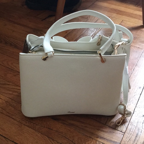 White Handbag - Picture 4 of 5
